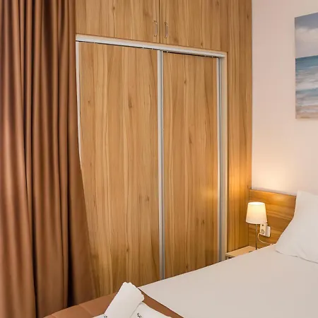 Bright In Location In By Flat Mаnager Apartamento *