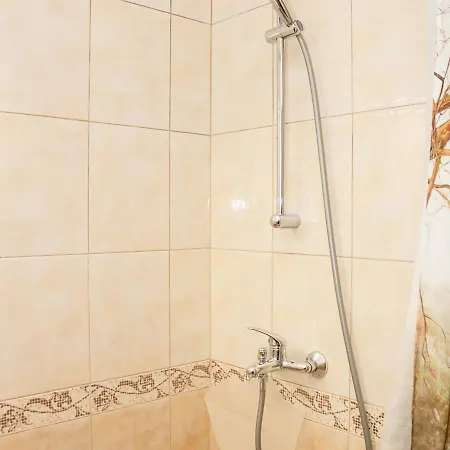 Bright In Location In By Flat Mаnager Apartament